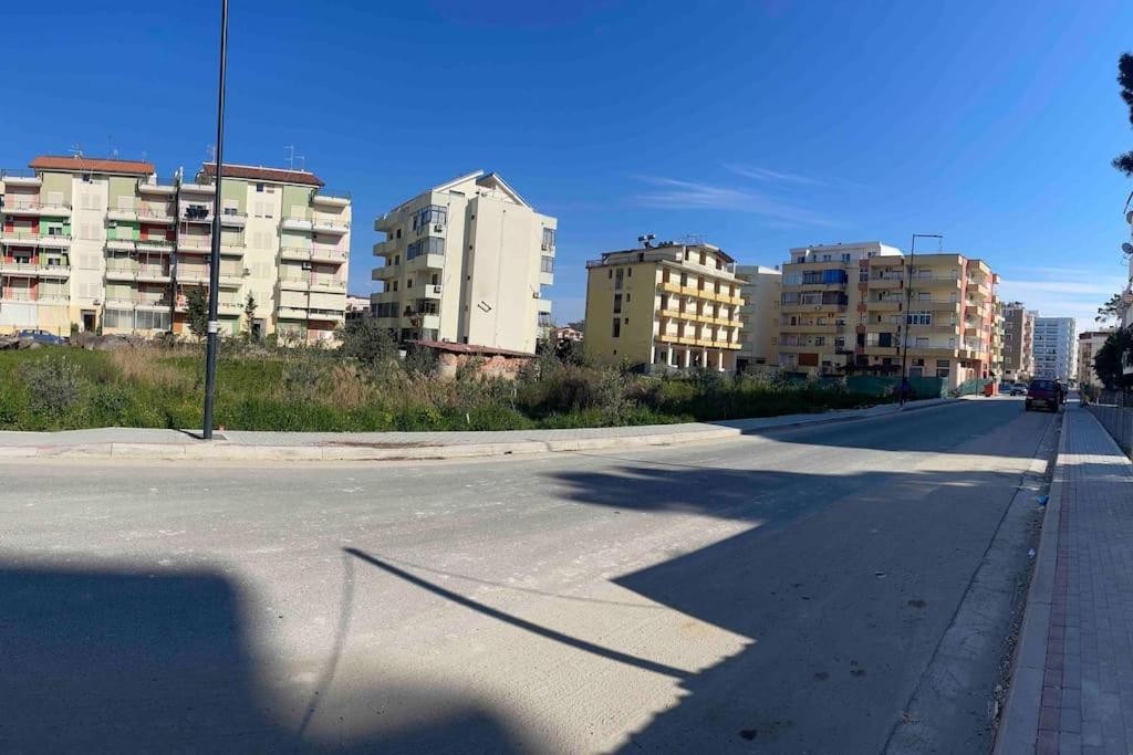 1+1 Golem (Tirana)